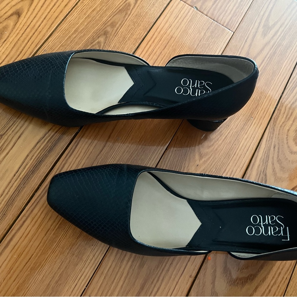 Franco Sarto Black Flats with Pointed Toe and Textured Finish